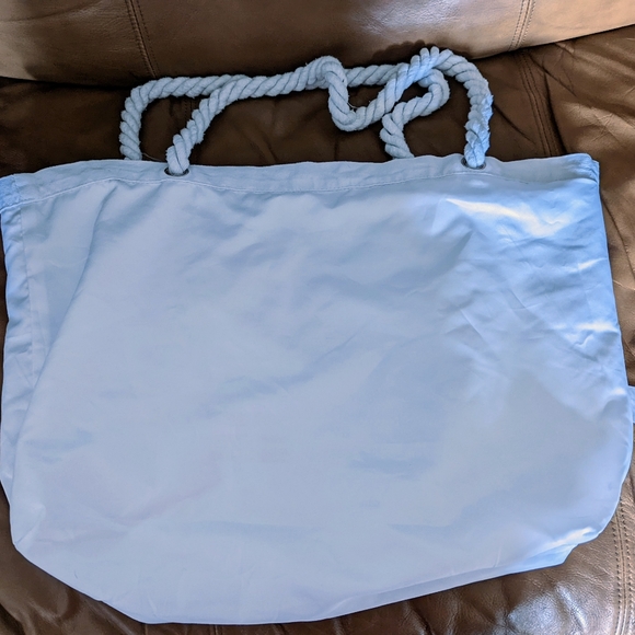 Just Married Sun hat and Honeymoon Vibes Bag From Miss to Mrs. - Picture 3 of 9